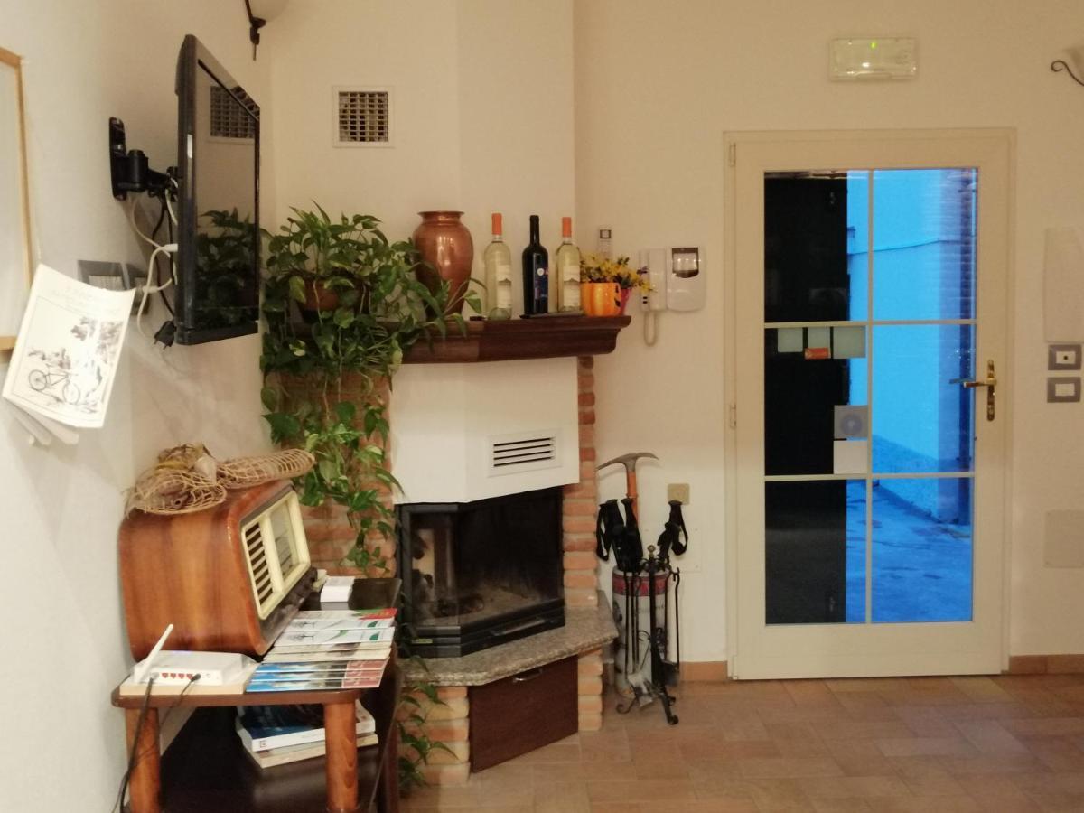 Bed and Breakfast La Casa Della Nonna Бризигелла Экстерьер фото